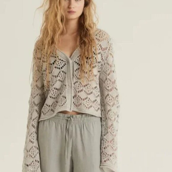 H&M Sweaters - H&M Light Gray Pointelle Knit Button Down Boho Cardigan Large